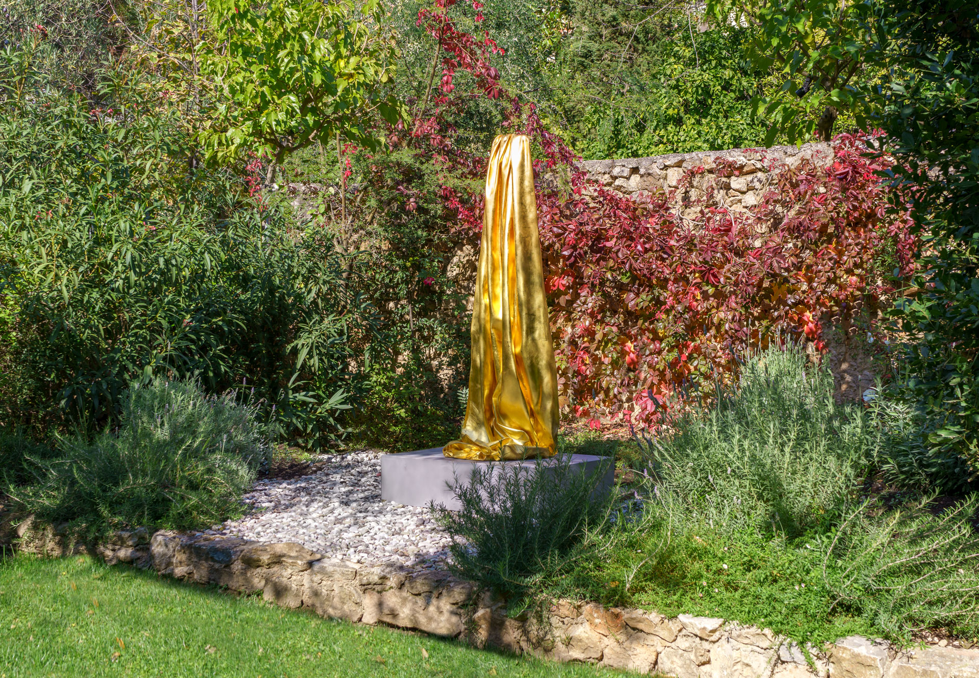 the-tenth-anniversary-marina-karella-liquid-gold